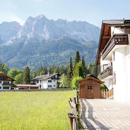 Alpenrose Apartament *